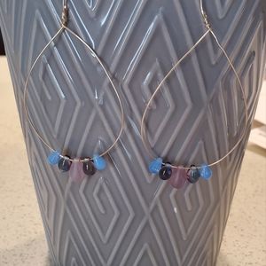 Teardrop earrings with glass beads